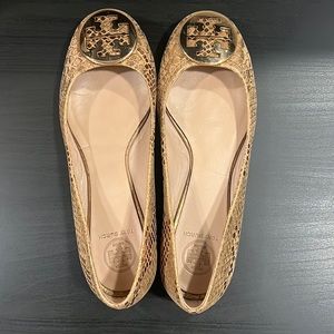 Like new Tory Burch Flats!